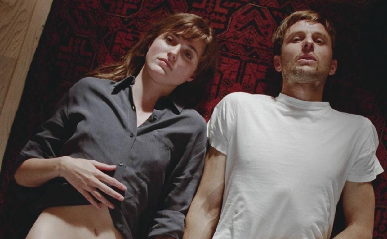 Crítica de 'La peor persona del mundo' (2021): Libre quiero ser | El Correo