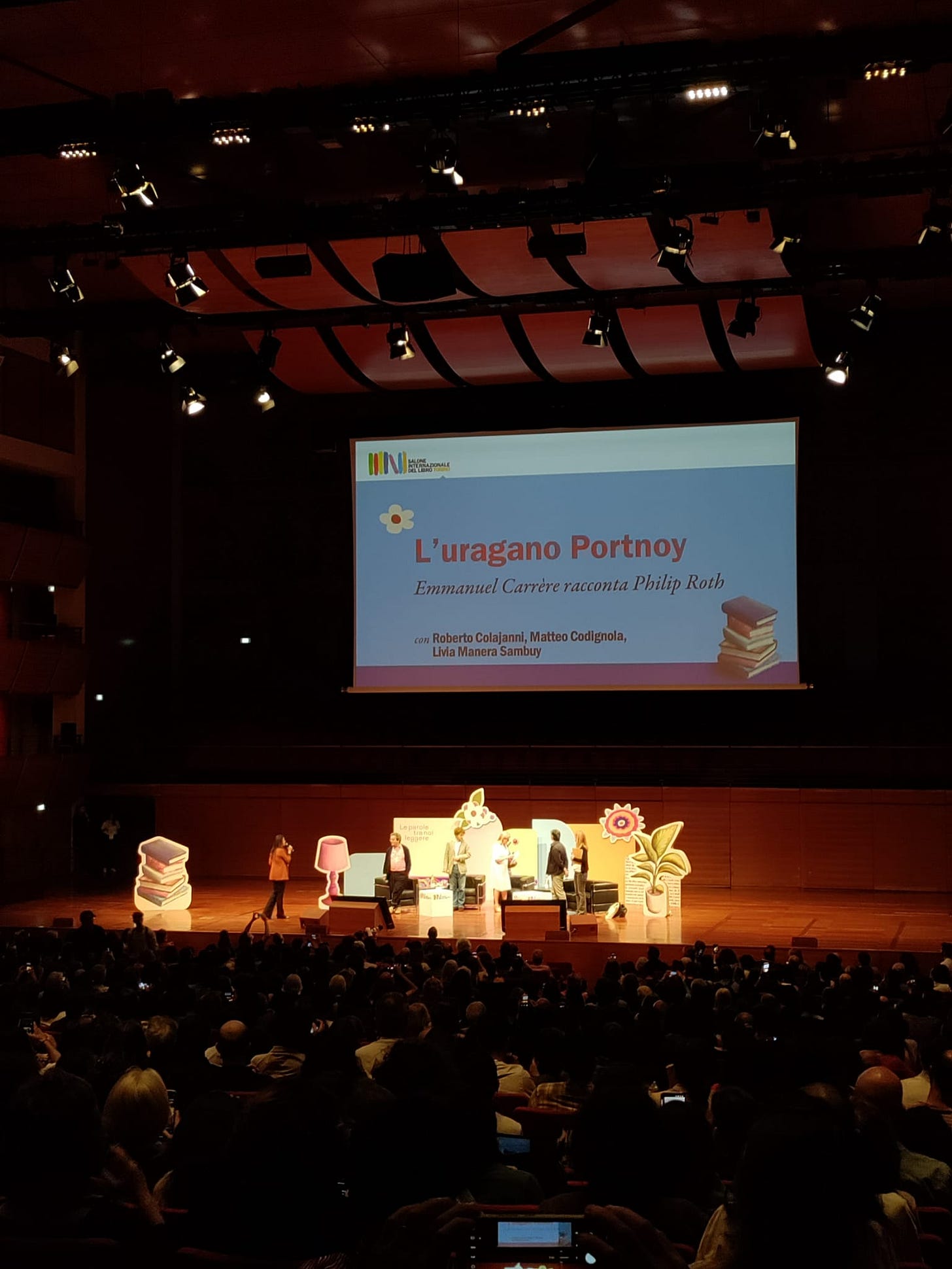 L'uragano Portnoy al Salone del Libro di Torino 2025 L'uragano Portnoy al Salone del Libro di Torino 2025