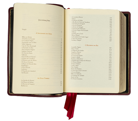 Imagens de uma edição de luxo do livro 'As Cartas de J.R.R. Tolkien', mostrando a capa de couro, páginas abertas com ilustrações e mapas, além de uma caixa preta de acabamento premium.