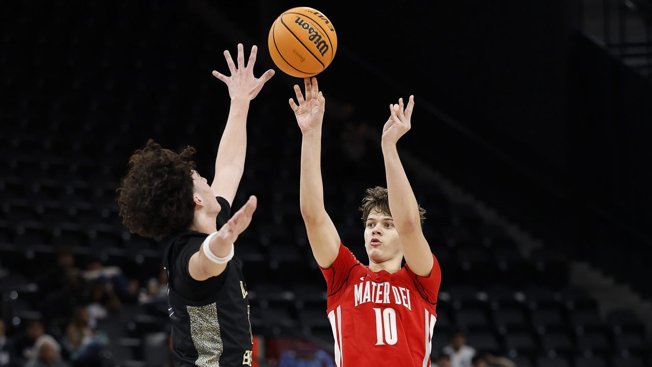 Mater Dei basketball