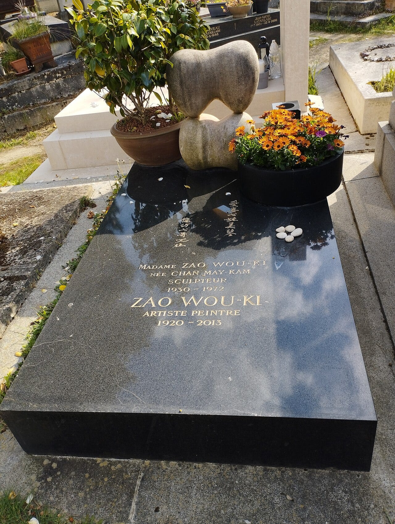 The tomb Zao Wou-Ki shares with May Zao, Montparnasse cemetery, Paris.