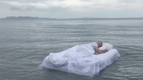 Tranquille GIF - Sleep Bed Ocean - Discover & Share GIFs