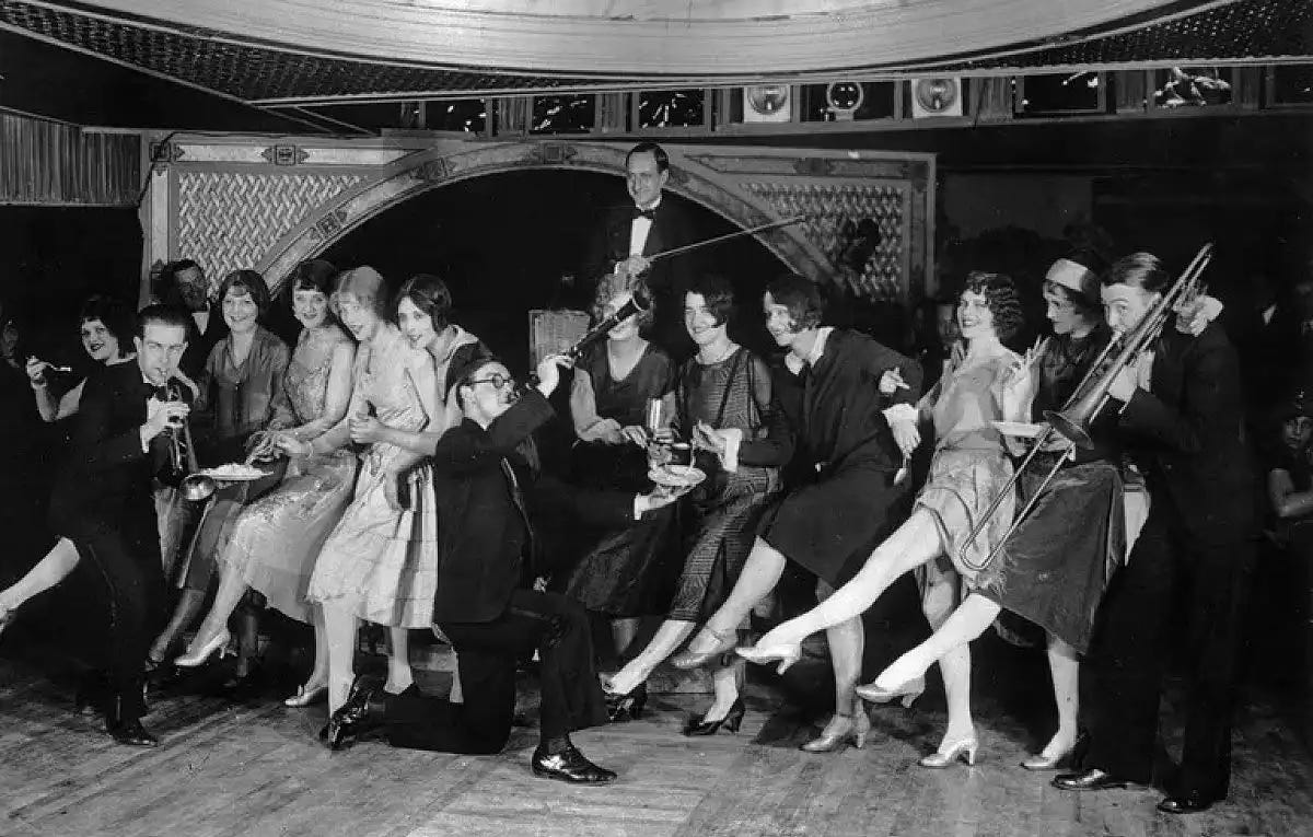 Photo of jazz nightlift in the 1920s