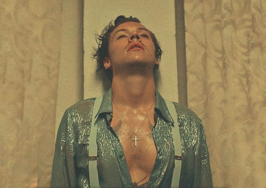 Lights up video still - Harry Styles