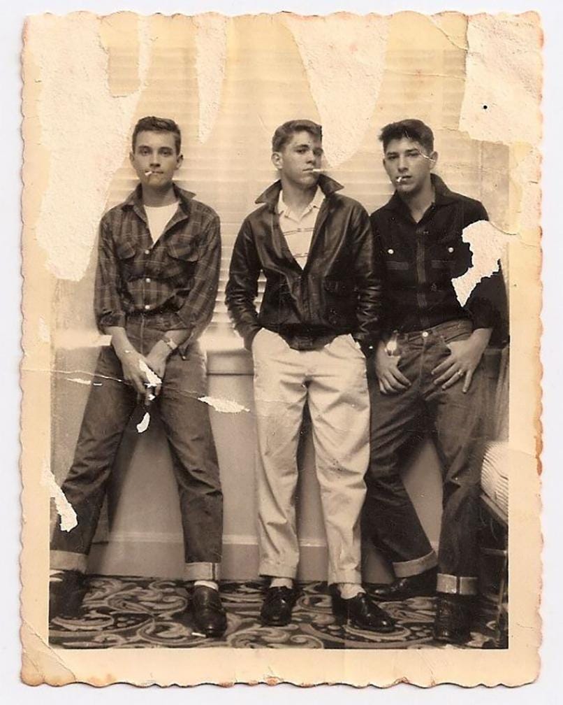 r/streetwear - a group of people smoking cigarettes