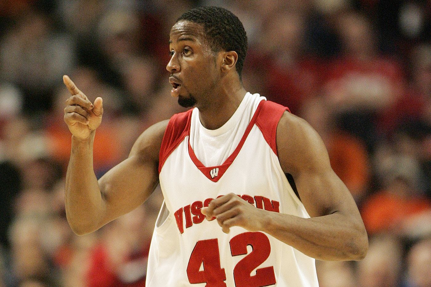 Wisconsin Badgers basketball: Alando Tucker joins team as interim assistant  coach - Bucky's 5th Quarter