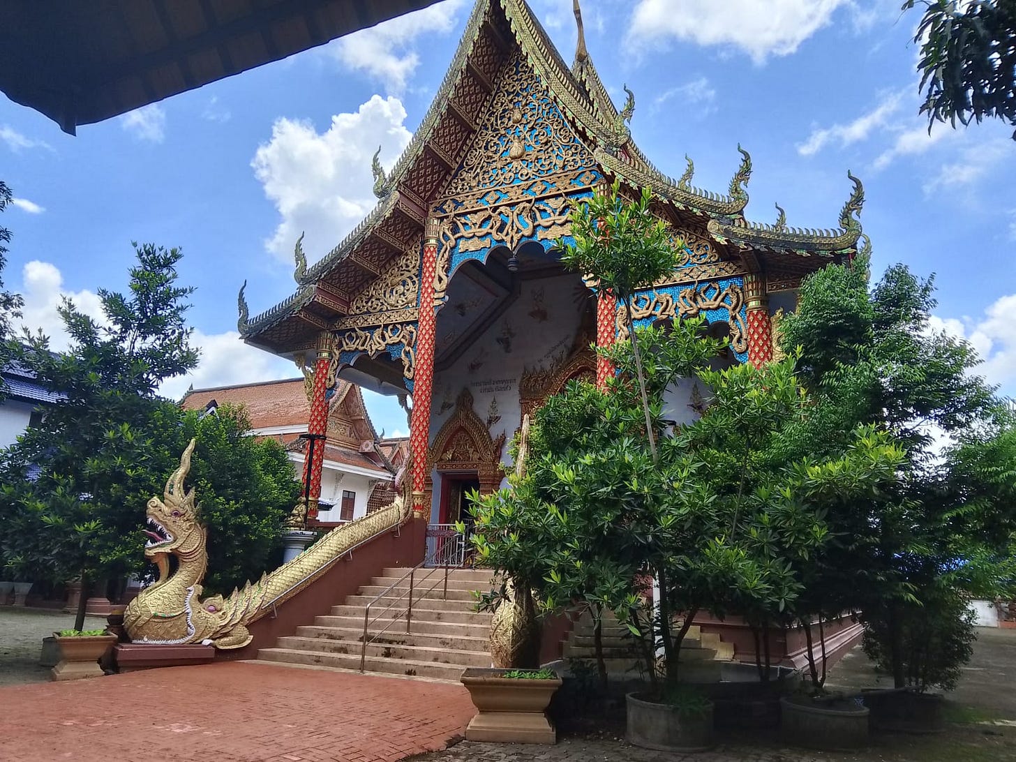 Wat Wichit Wari วัดวิจิตรวารี