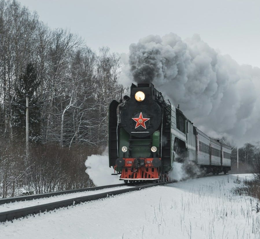 grey train photograph