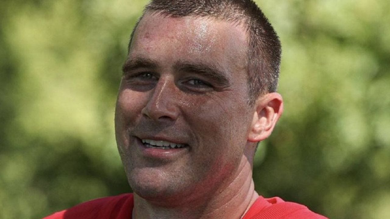 Went From Travis Kelce To Ben Roethlisberger Real Quick&quot;: Chiefs TE Shaving  His Beard Has NFL Fans Losing It As Wild Comments Run Rampant | The  SportsRush