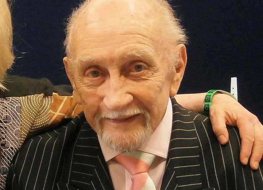 Roy Dotrice Roy Dotrice