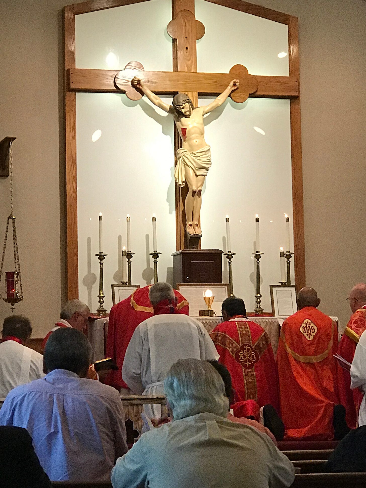 File:Eucharistic Miracle at Corpus Christi Anglican Church.jpg - Wikimedia  Commons