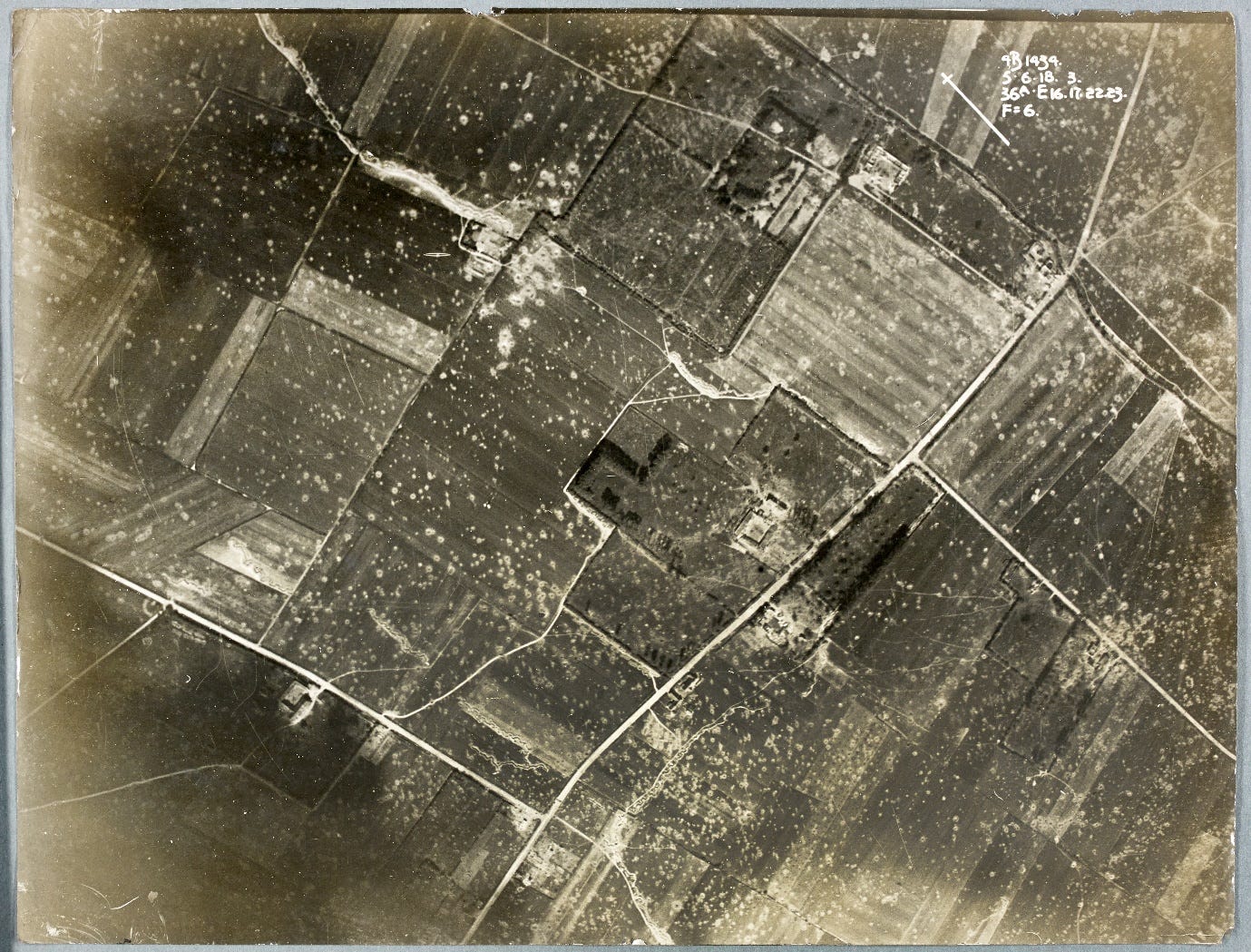 An aerial view of a city

AI-generated content may be incorrect.