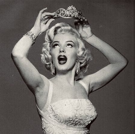 -`\ud81b\ude6d´- sofía ☾