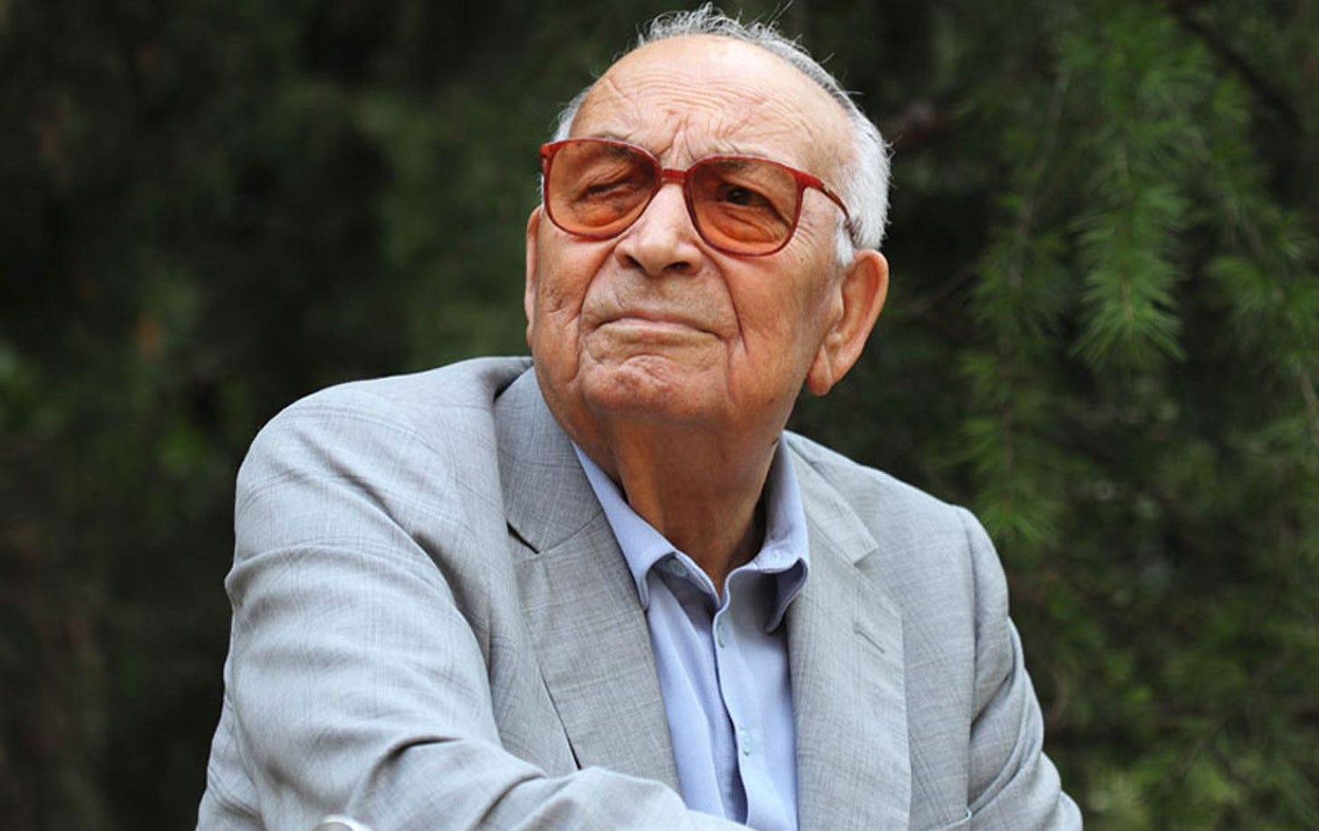 Edebiyat çınarı Yaşar Kemal'in vefatının... | Rudaw.net