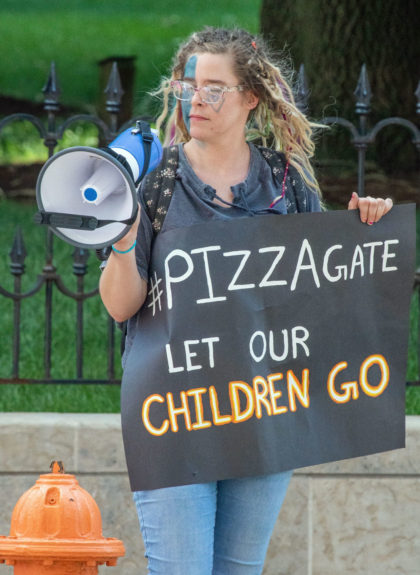 File:Pizzagate 02aIMG 8514.jpg - Wikipedia