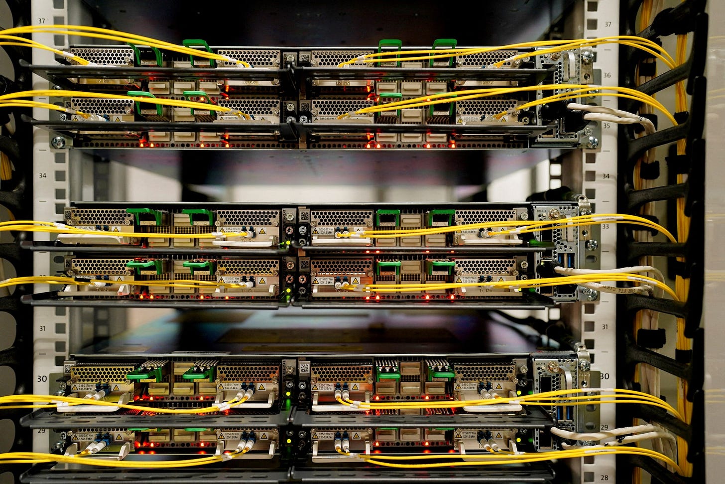 Microsoft boosts Wisconsin data center