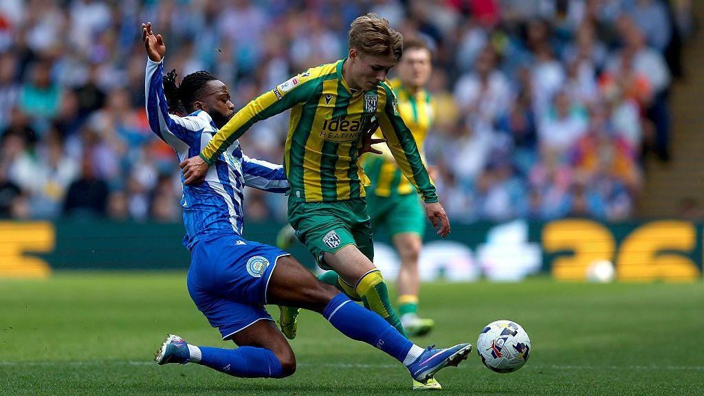 Sheffield Wednesday 2-1 West Bromwich Albion: Owls earn first home win of  season - BBC Sport