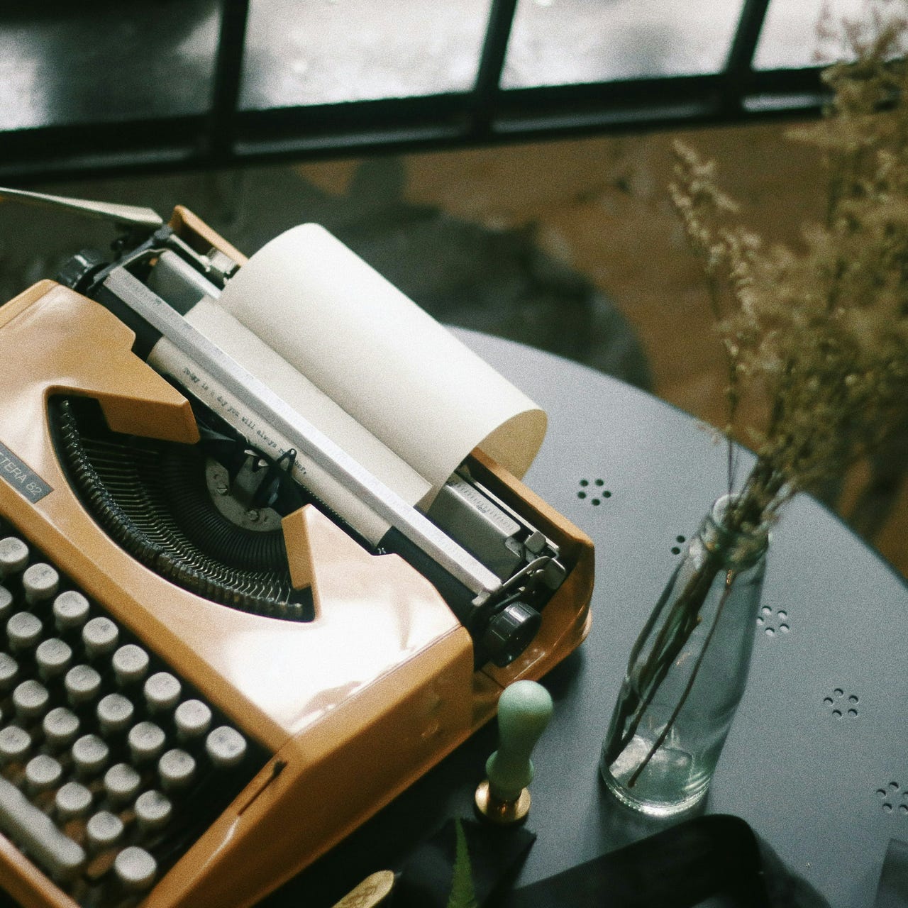 When Calls the Story 