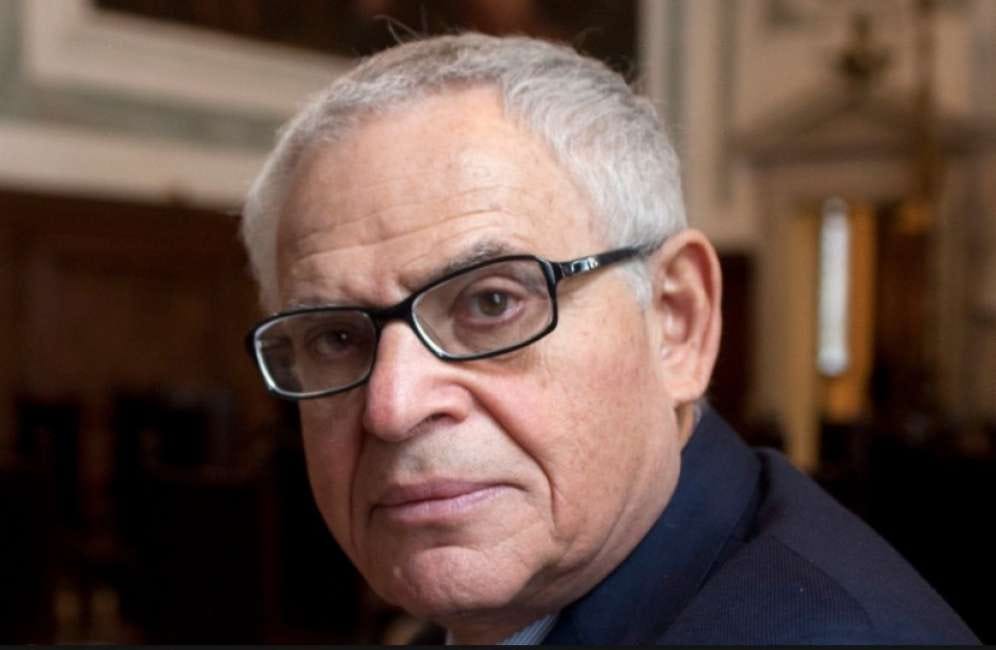 Edward Luttwak Gli intellettuali vanno in Afghanistan perché in ...