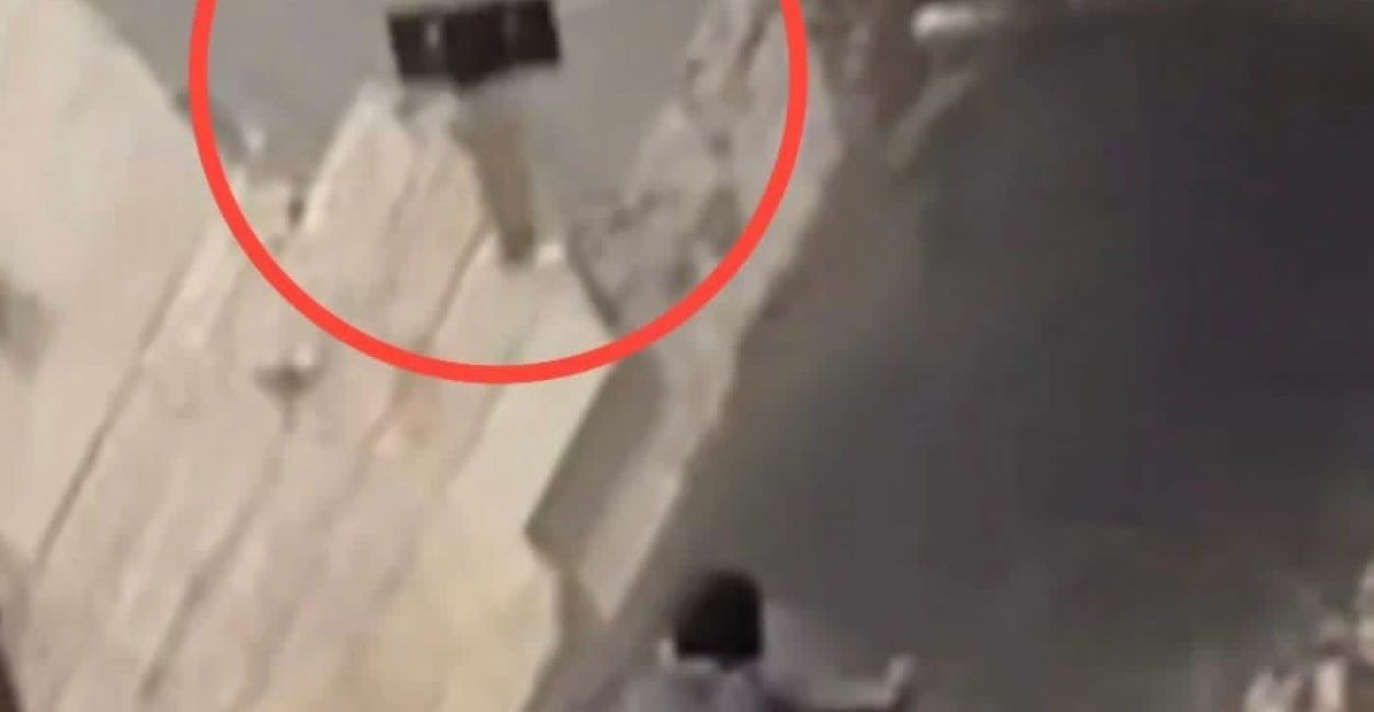 📸 1 millisecond before an American missile blew a Palestinian child into a million pieces. If you are an American, we paid for this. It’s truly evil.