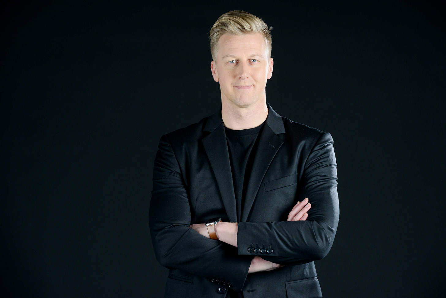 About – Gareth Cliff