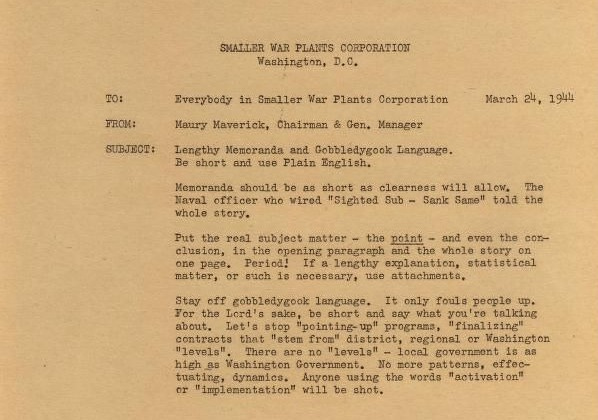 Não foi fornecido texto alternativo para esta imagemImagem do memorando datilografado de 24 de março de 1944, assinado por Maury Maverick, criticando memorandos longos e linguagem rebuscada. Ele defende o uso do inglês claro e direto e satiriza o jargão burocrático comum na administração pública.