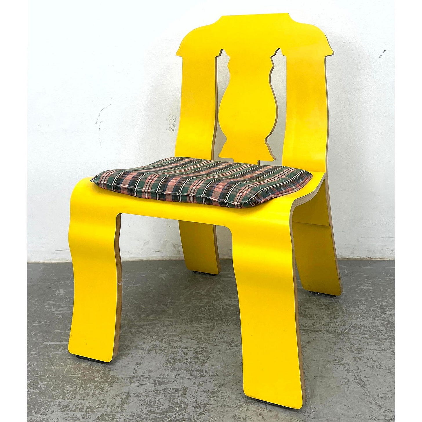 ROBERT VENTURI EMPIRE CHAIR for Knoll. Yellow laminate. Unmarked.
