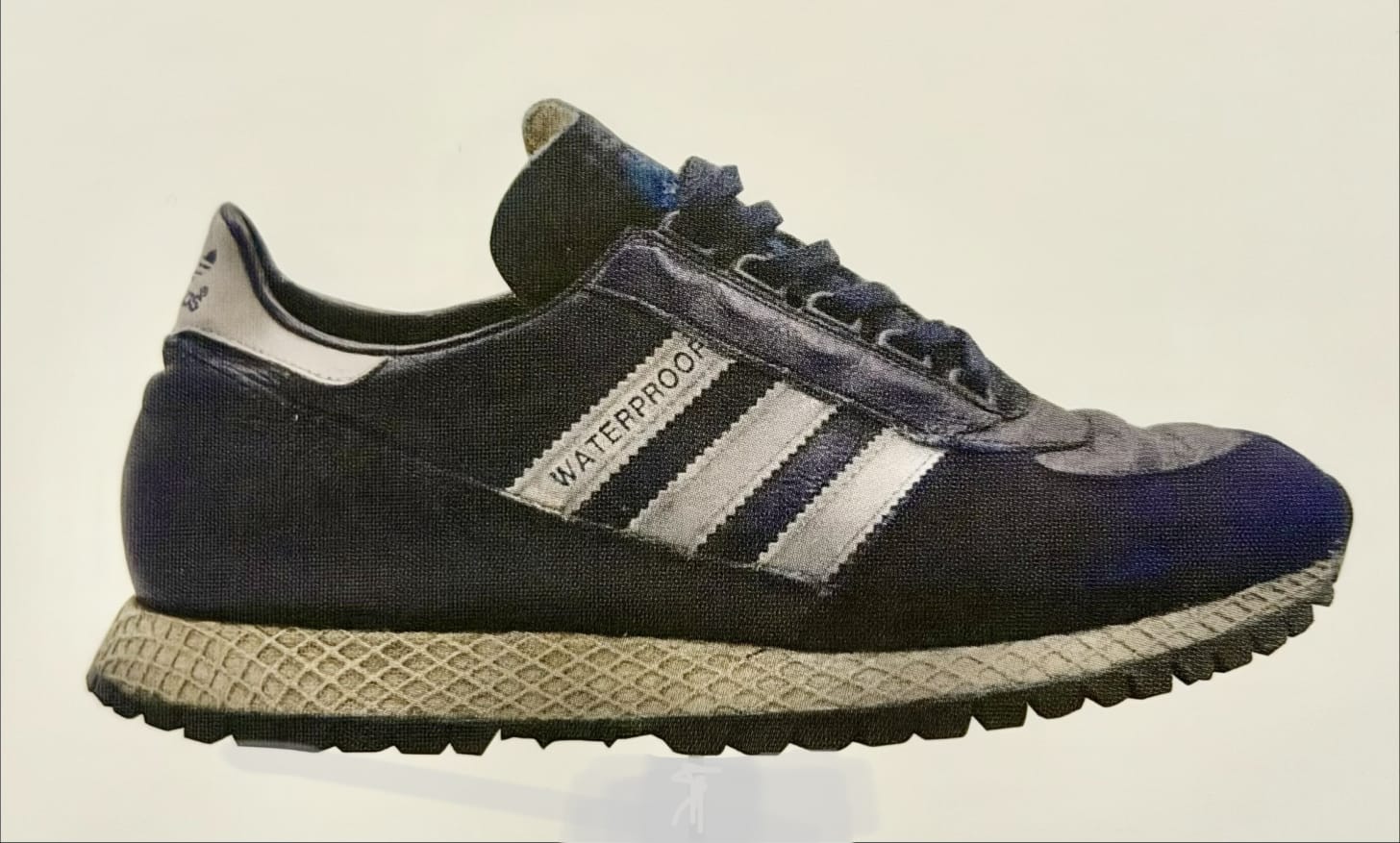 モチーフ The Dassler: Number 47-January 2026. Paco Mayorga (@adiaddict_98