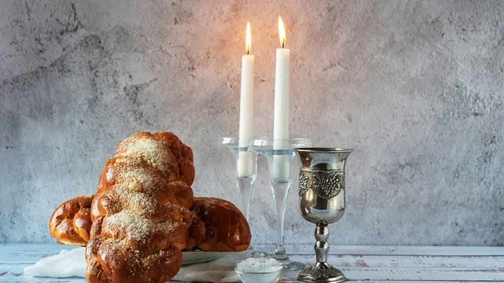 What Are the Items That Should Be on the Shabbat Table? - B'nai Mitzvah  Academy