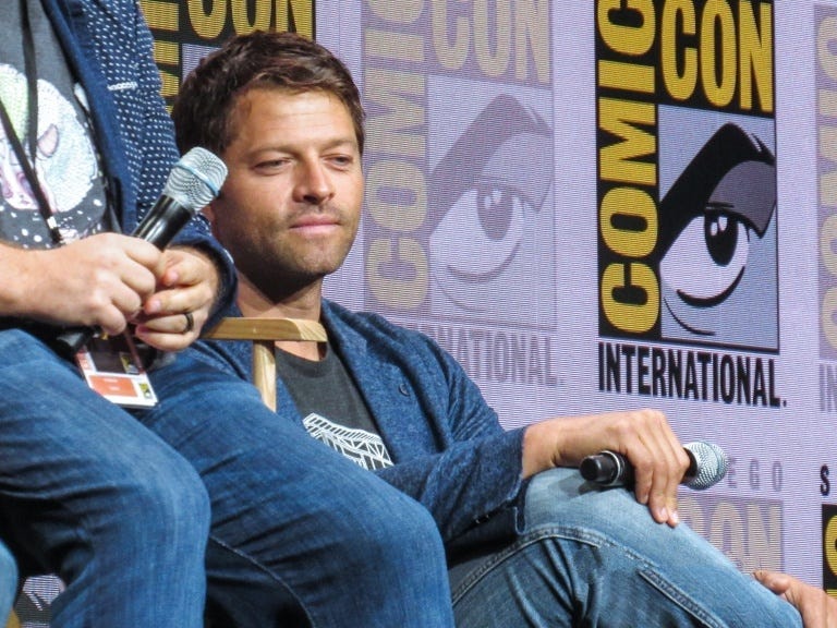 supernatural misha collins comic con little chair panel 2017 768x576-002 supernatural misha collins comic con little chair panel 2017 768x576-002