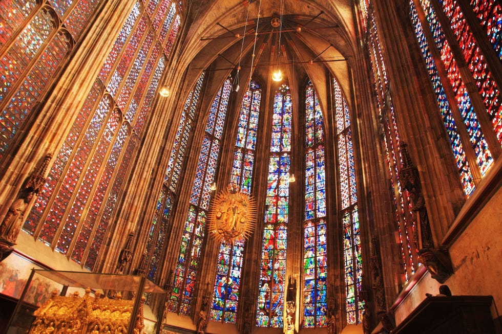 Stained glass, Chapel, Architecture, Place of worship, Holy places, Byzantine architecture, Glass, Gothic architecture, Religious institute, Lighting, 