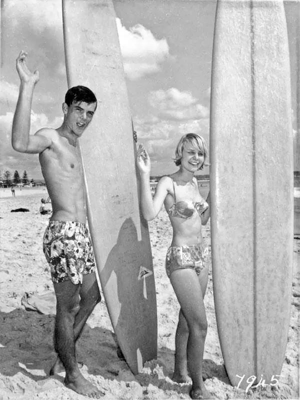 16-year-old Kathy 'Gidget' Kohner on the beach with her surfboard, 1957. 16-year-old Kathy 'Gidget' Kohner on the beach with her surfboard, 1957.