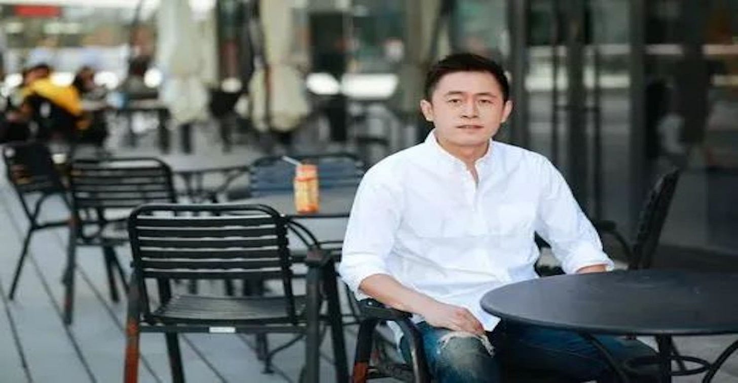 Chinese Social Media Influencer Faces Backlash Over AI Course Sales Controversy