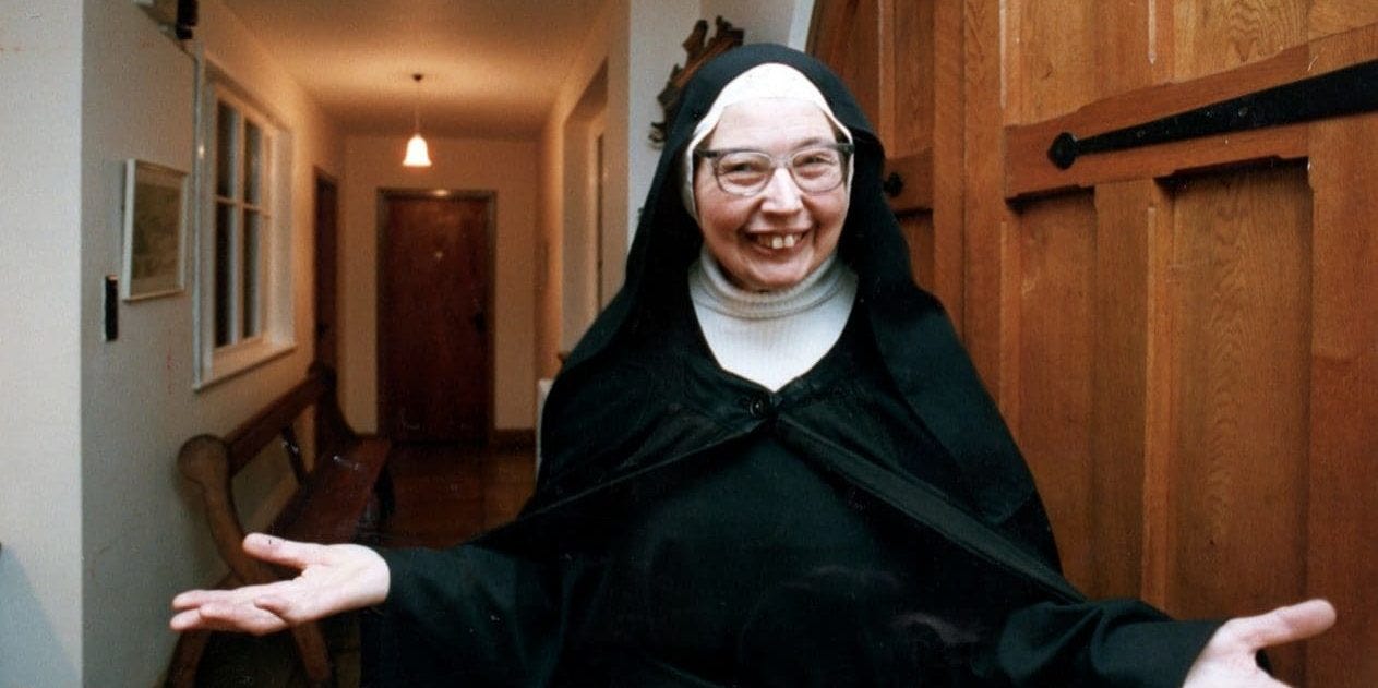 The Life of a Hermit TV Star: Sister Wendy Beckett - Mockingbird The Life of a Hermit TV Star: Sister Wendy Beckett - Mockingbird