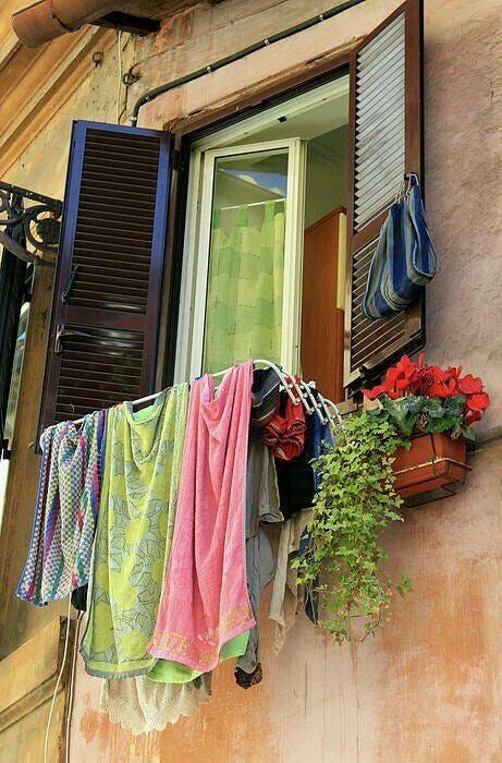 No photo description available.