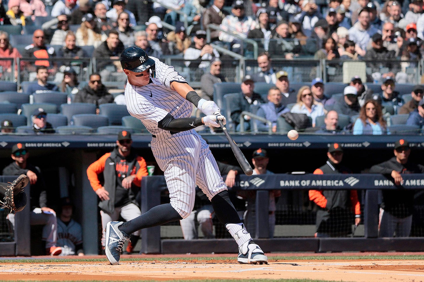Aaron Judge hits home run in first at-bat of 2023 MLB season