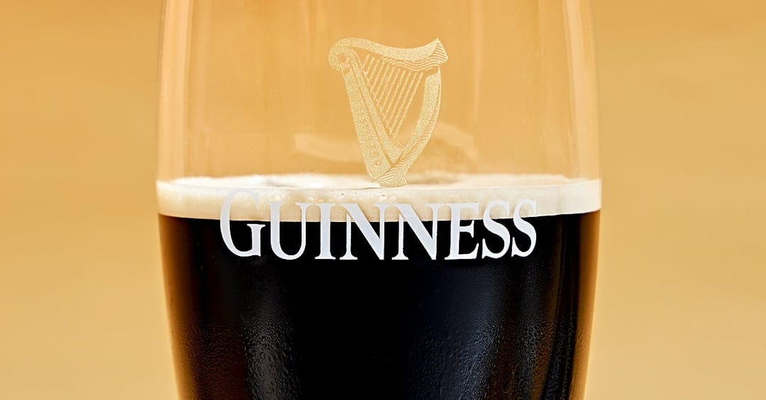 Can You 'Split the G'? How Gulping Guinness Became an Online Phenomenon :  r/beer