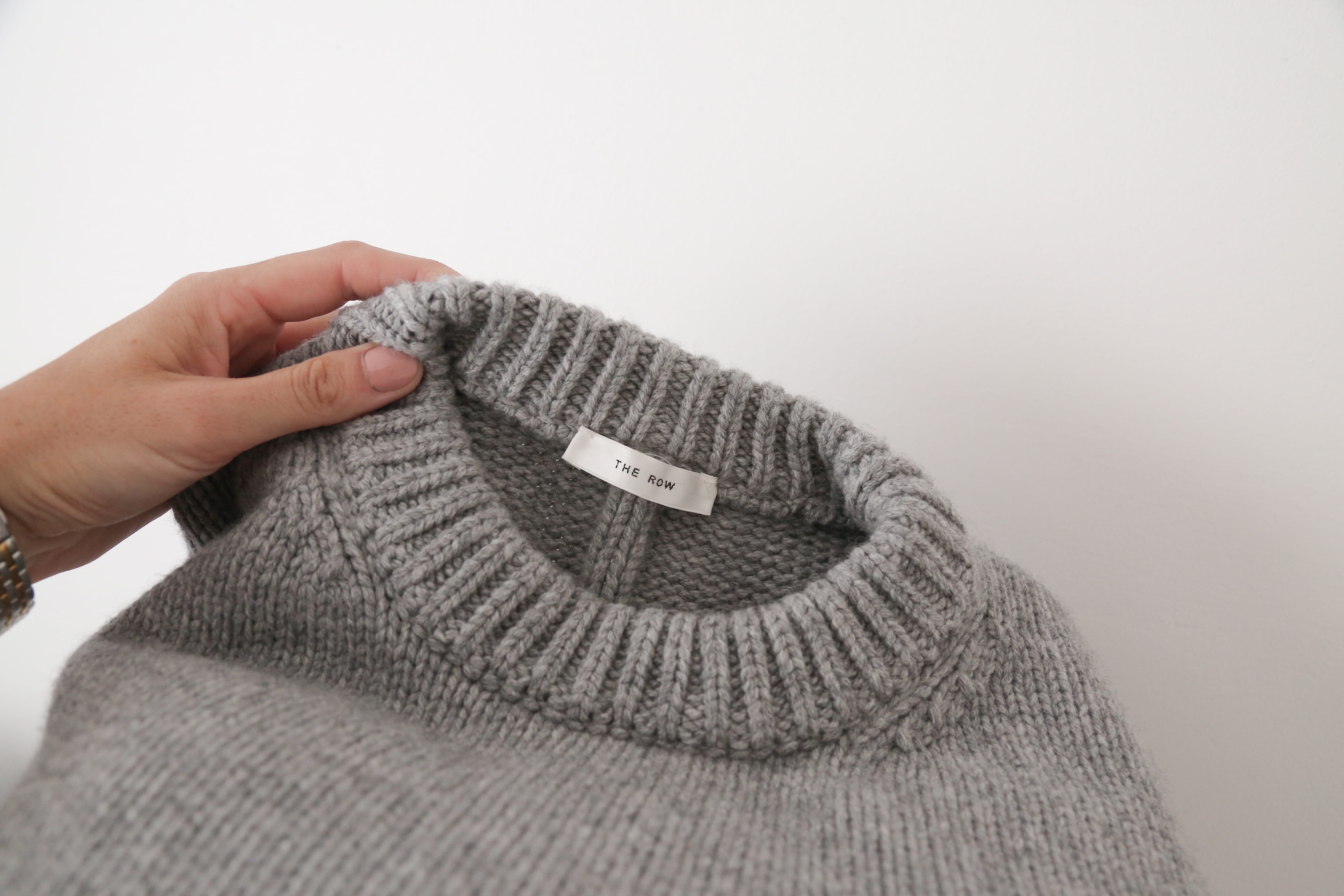 A ridiculously in-depth review of The Row Ophelia Sweater & more 