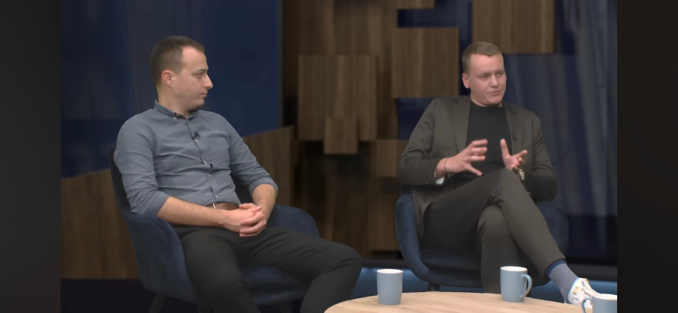 Može biti slika sljedećeg: 2 ljudi i televizija
