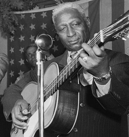 File:Leadbelly2byGottliebcropped.jpg File:Leadbelly2byGottliebcropped.jpg