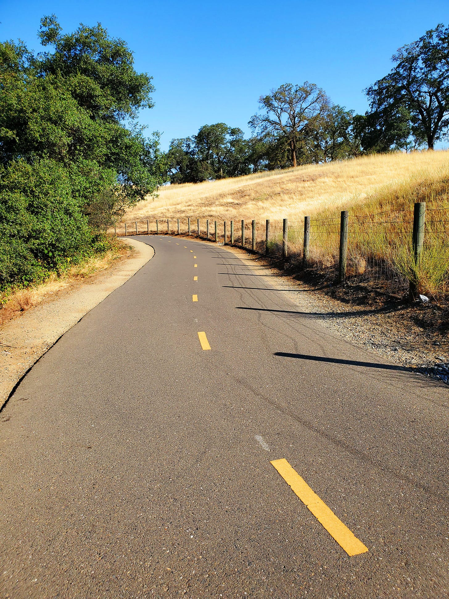 Scenic Johnny Cash trail in Folsom CA