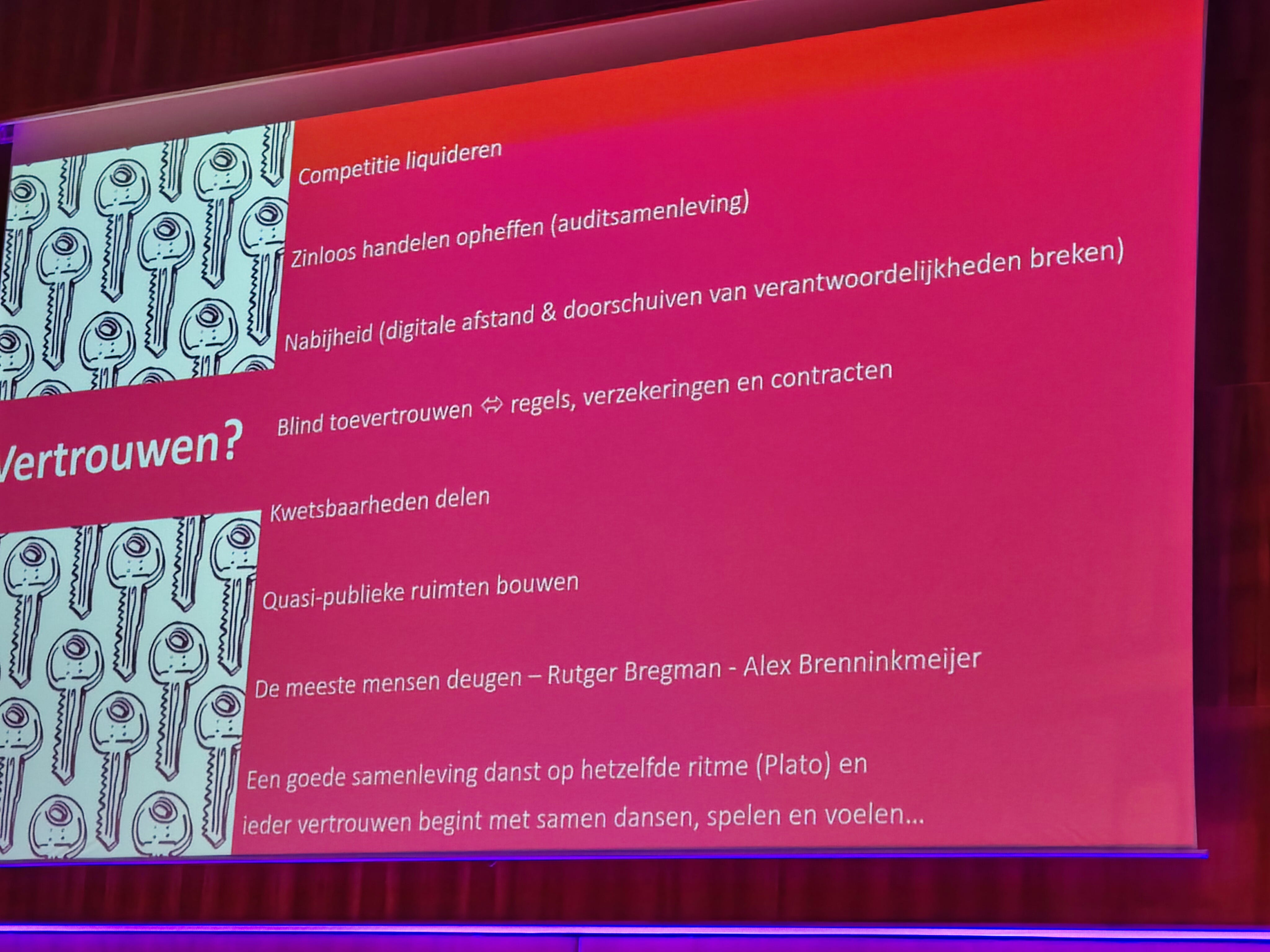 Geld zonder oordelen?