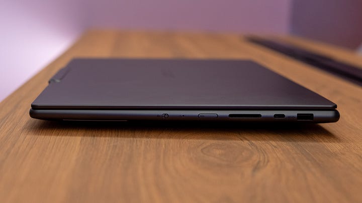 Lenovo Yoga Pro 9N