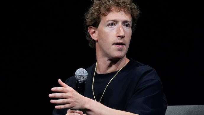 Mark Zuckerberg betting big on AI talent, offering Rs 860 crore salary to  attract top minds - India Today