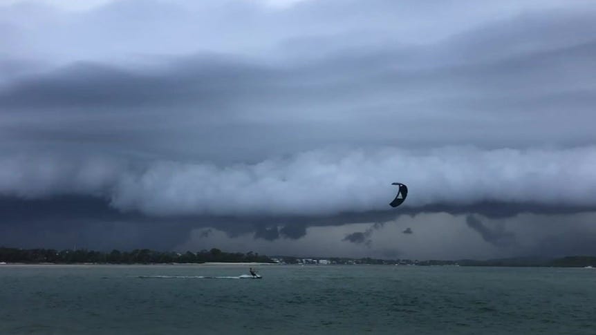 Wild storms rumble across South East Queensland, leaving thousands without  power - ABC News