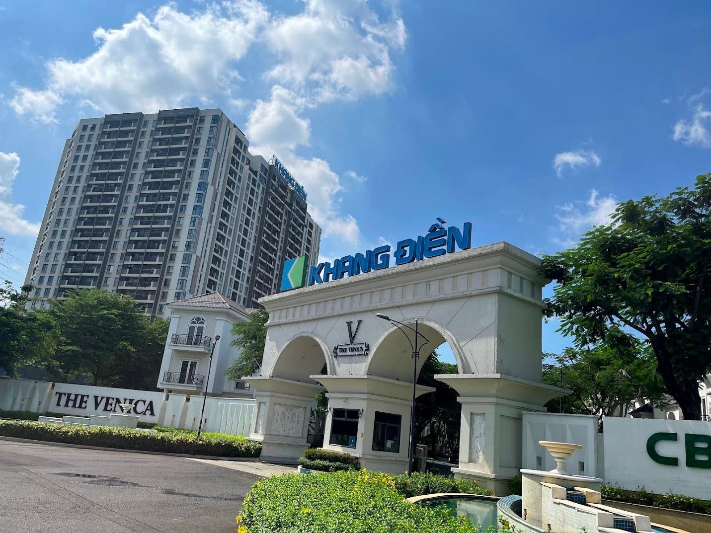 Một cổ phiếu bất động sản được khuyến nghị “mua” với kỳ vọng tăng hơn 41% Một cổ phiếu bất động sản được khuyến nghị “mua” với kỳ vọng tăng hơn 41%