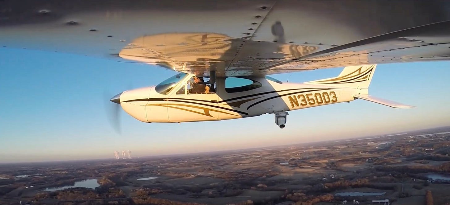 A plane flying in the sky

Description automatically generated