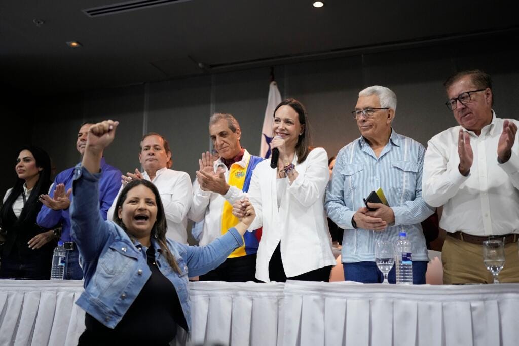 Seré candidata", María Corina Machado avizora su retorno a Venezuela y unas  "elecciones limpias y libres" - RFI