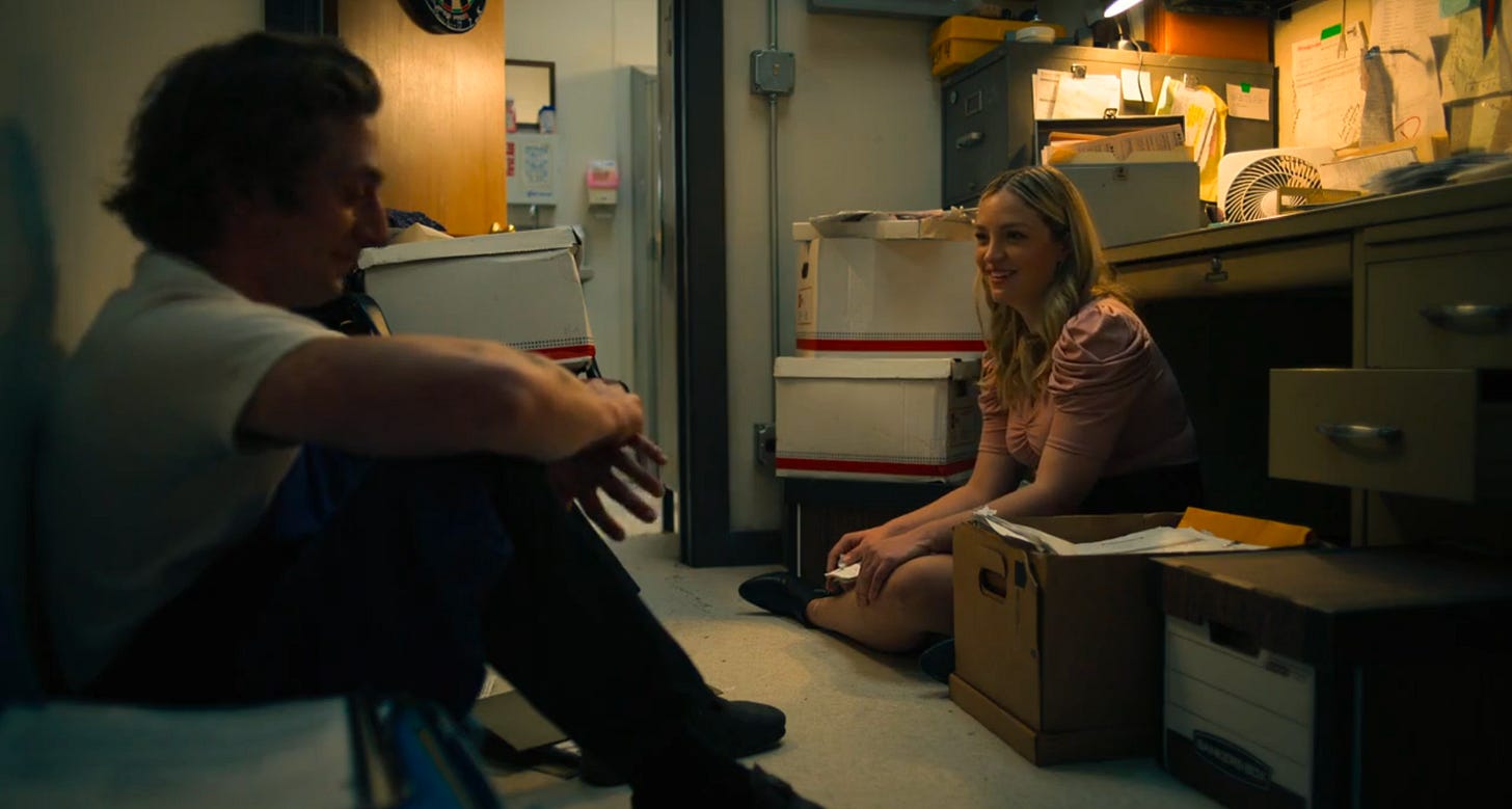 Carmy and Sugar in a wide 2-shot