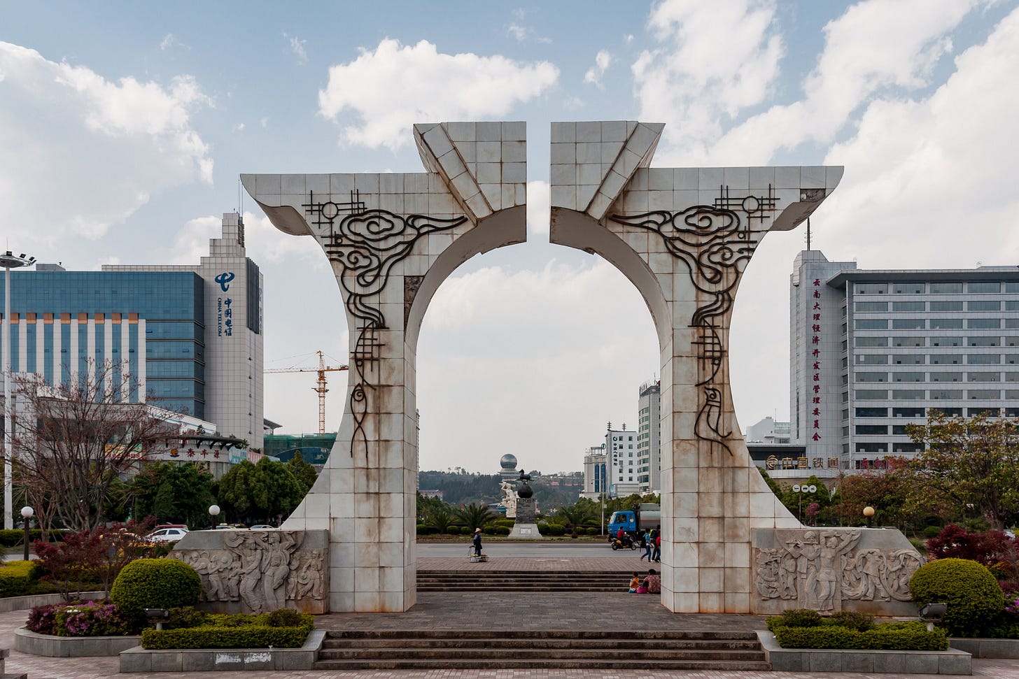 Dali Yunnan China Gate in front of railway station 01 Dali Yunnan China Gate in front of railway station 01